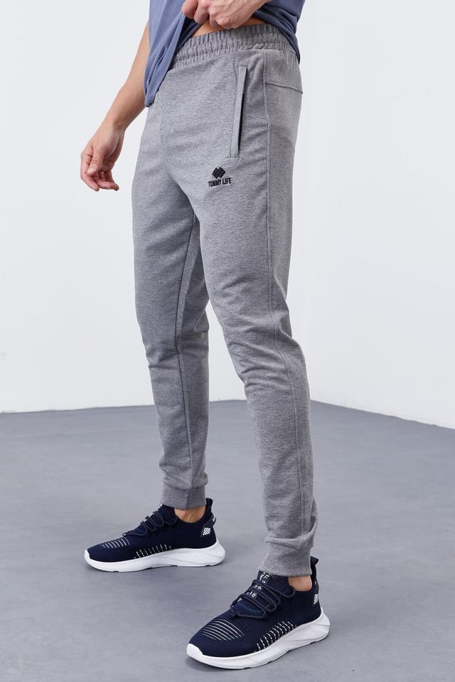 Tommy Life Tommy Life Men's Slim-Fit Fleece Sweatpants in Grey - 3