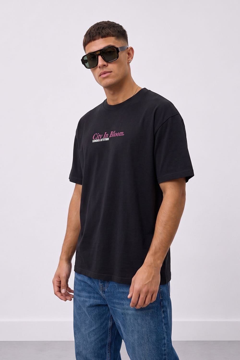 LONDON ATTITUDE LONDON ATTITUDE Men's Tokyo City in Bloom Oversized Heavyweight Graphic T-Shirt in Black - 4