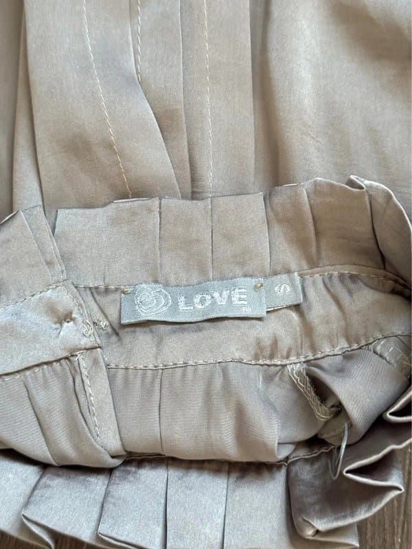 Love Vintage Y2K Love silver satin high neck pleated blouse - UK S (6-8)