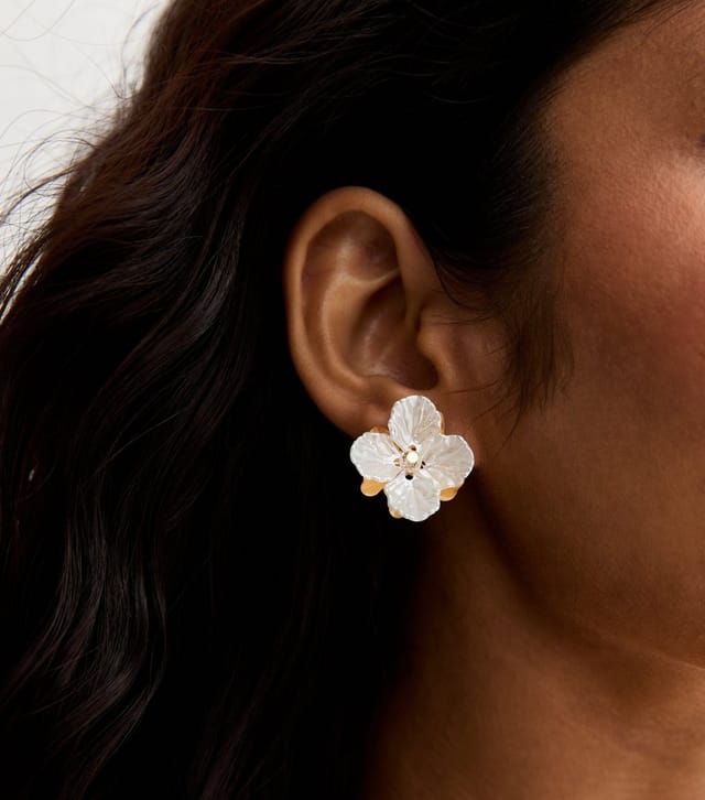 New Look Pack of 3 Gold Tone Mini Flower Stud Earrings New Look - 2