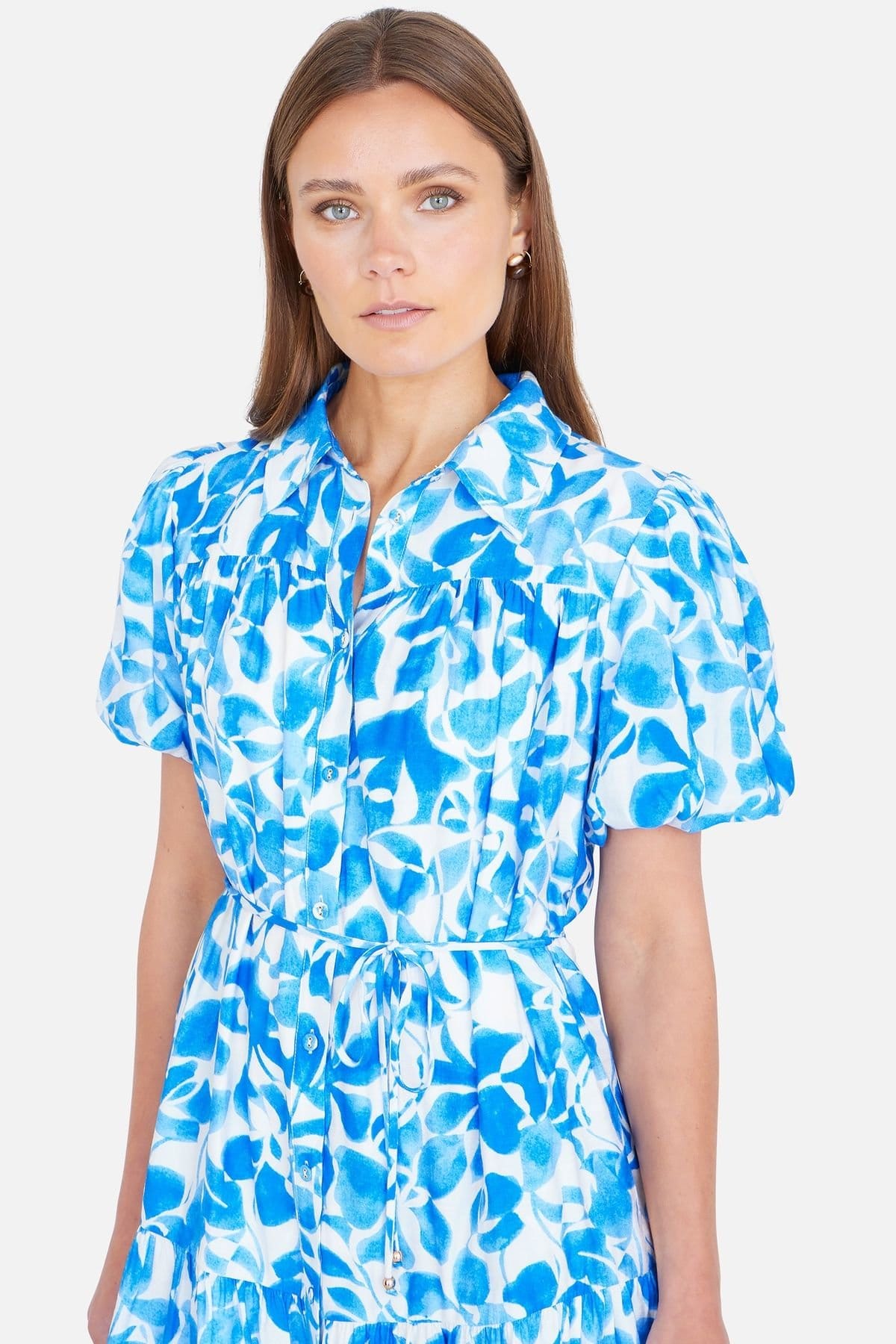 Yumi Yumi Women's Floral Print Viscose Relaxed Shirt Dress in Bright Blue - 4