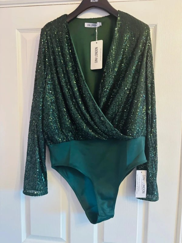 Girl in Mind Gini london new look plunge sequin wedding party holiday long sleeved 12-14 same day post - 1