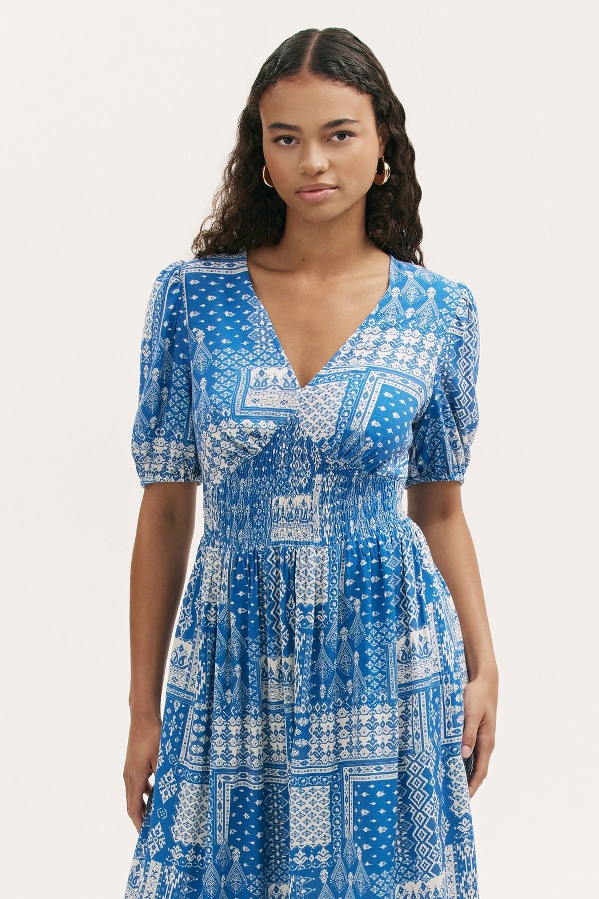 Finery London Finery London Women's Kiara Printed Midi Dress in Bright Blue - 4