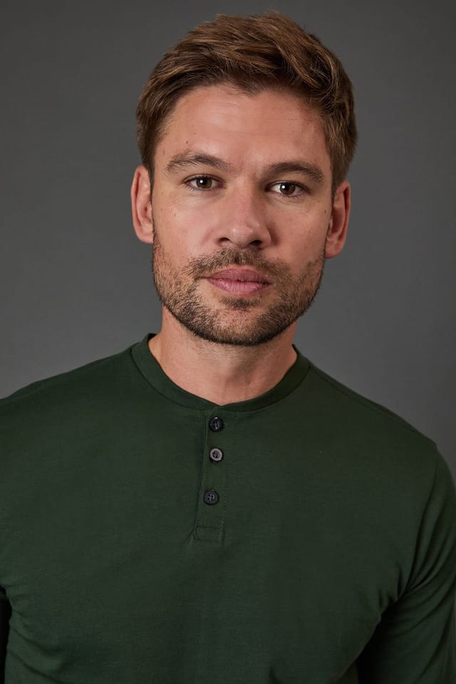 Burton Burton Men's Dark Green Grandad Neck T-Shirt - 2