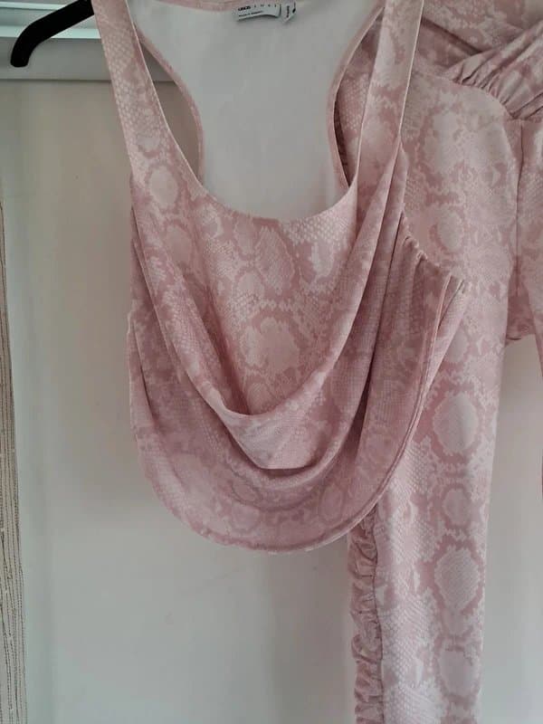 Asos luxe Brand New Asos Luxe Ruched Gym Set in Baby Pink Snakeprint Design Size 14-16