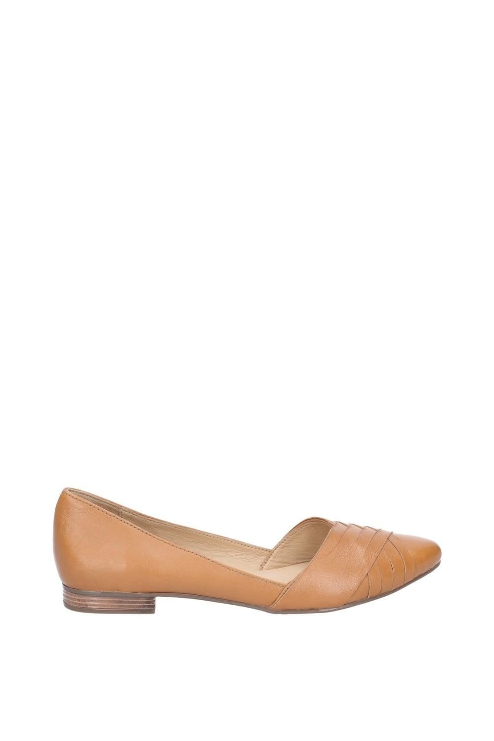 Hush Puppies Hush Puppies Women's 'Marley Ballerina' Leather Ballerina Shoes in Tan - 4