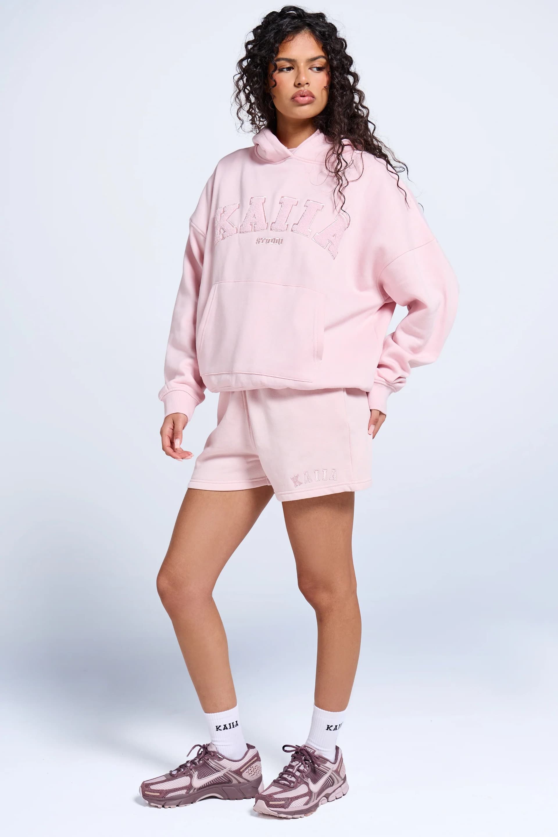 Kaiia Kaiia Logo Sweat Shorts Pink Chai