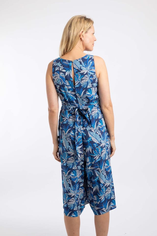Weird Fish Weird Fish Women's Nalani Printed Viscose Jumpsuit in Dark Indigo - 3