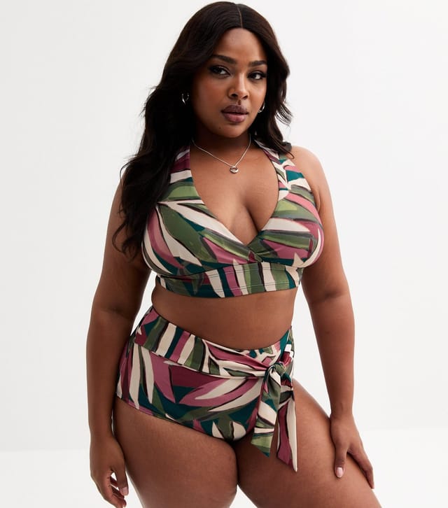 New Look Women's Plus Size Green Leaf Print Halterneck Bikini Top Curves New Look - 2