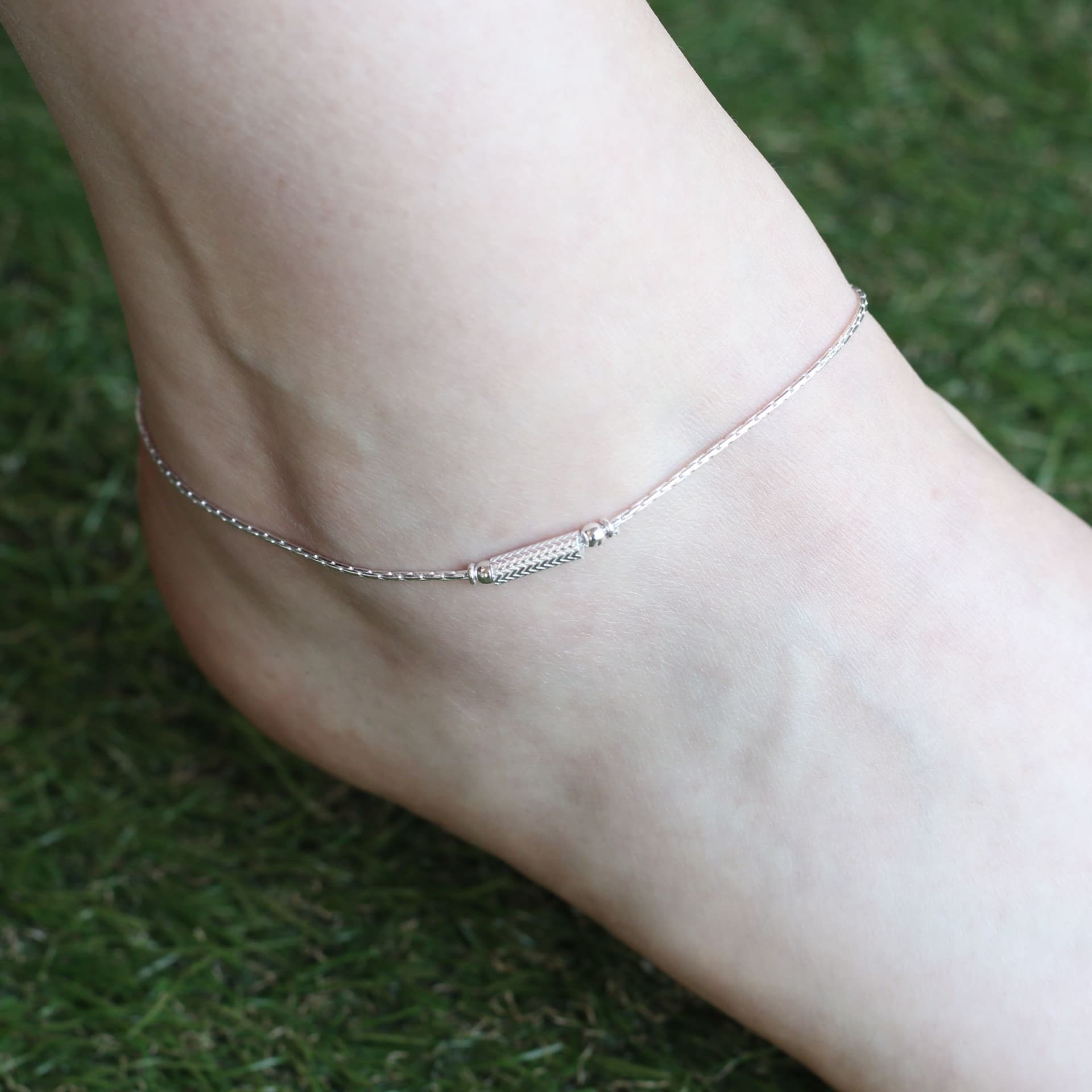 The Colourful Aura The Colourful Aura Women's Pure Silver Slim Indie Boho Anklet
