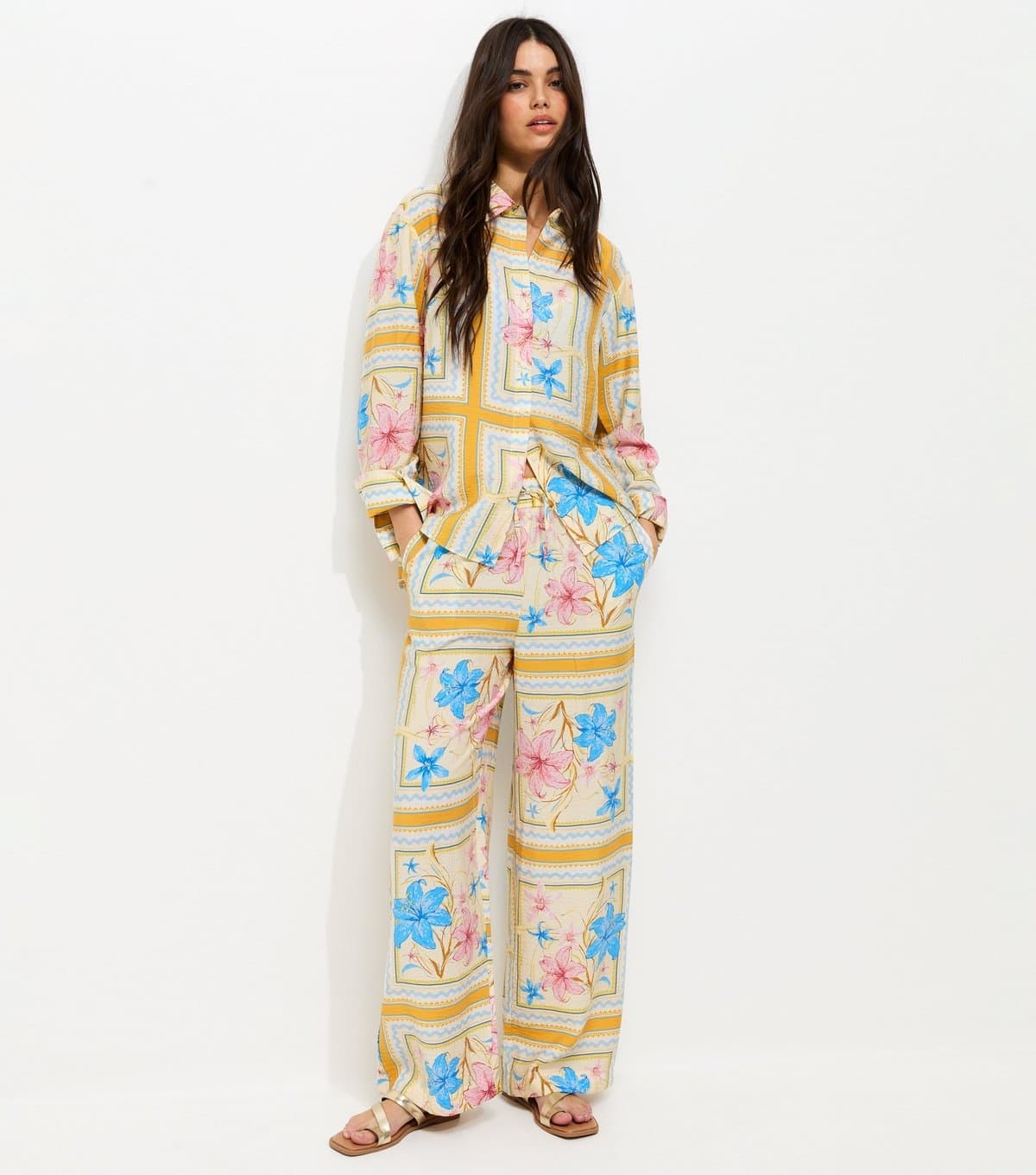 New Look Women's Yellow Tropical Print Wide Leg Trousers New Look