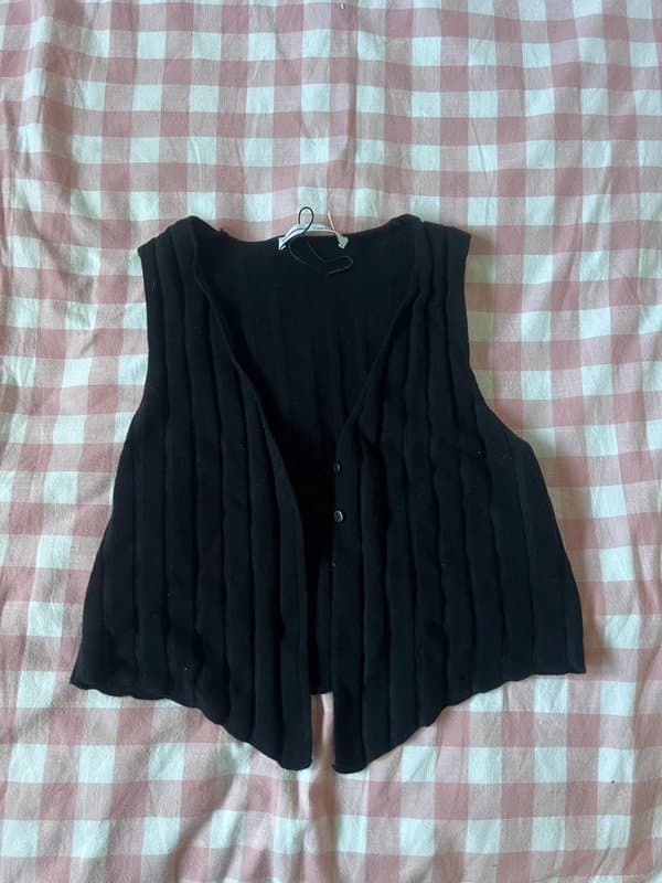 Bershka sleeveless button up top