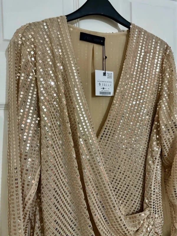 Zara BNWT Zara gold sequin long sleeve wrap top - size S 10
