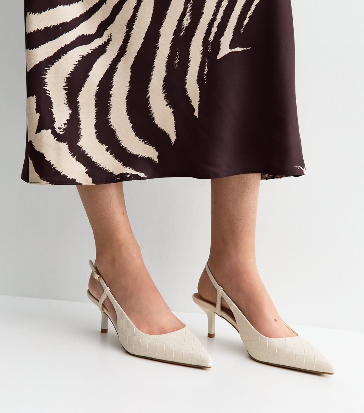 New Look Women's Off White Faux Leather Woven Slingback Court Shoes Vegan New Look