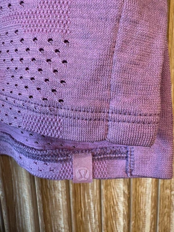 Lululemon Lululemon Pink Seamless Mesh Tank Top Size 2 UK 6 XS Gym Yoga Top