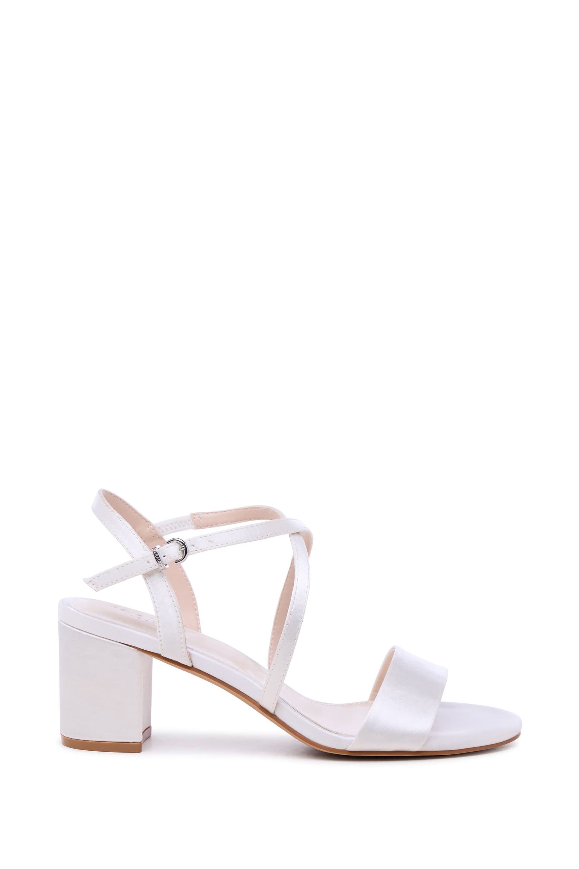 Paradox London Paradox London Women's Amaris' Wide Fit Block Heel Wedding Sandals in Ivory