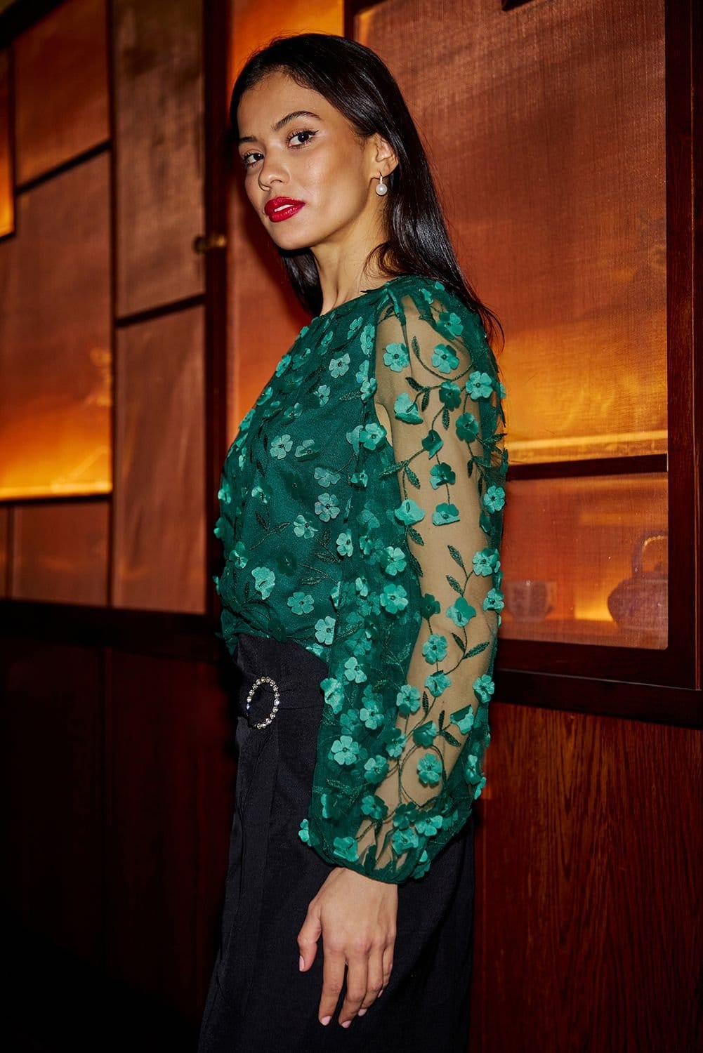 Yumi Yumi Women's Green Sheer Sleeve Applique Flower Top - 4