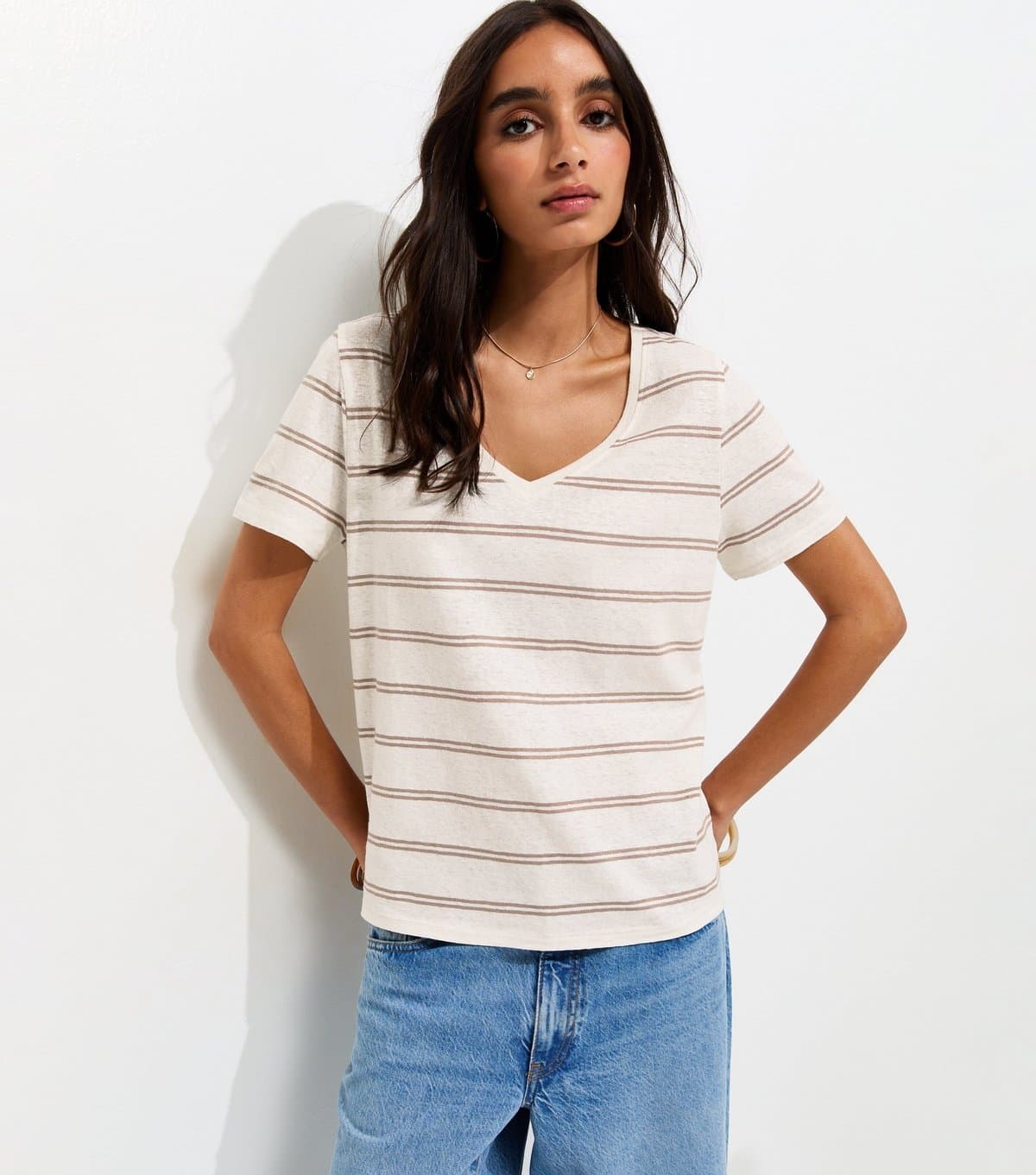 New Look Women's Premium Cream Linen Rich Striped V Neck T-Shirt New Look