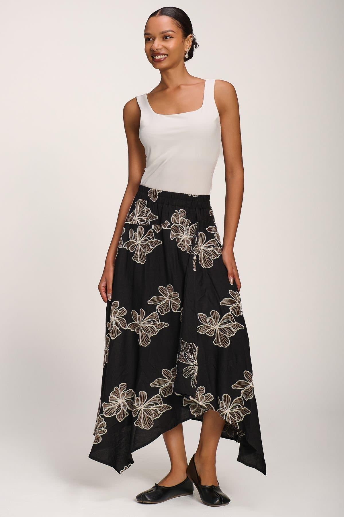 Jolie Moi Jolie Moi Women's Asymmetric Embroidered Midi Skirt