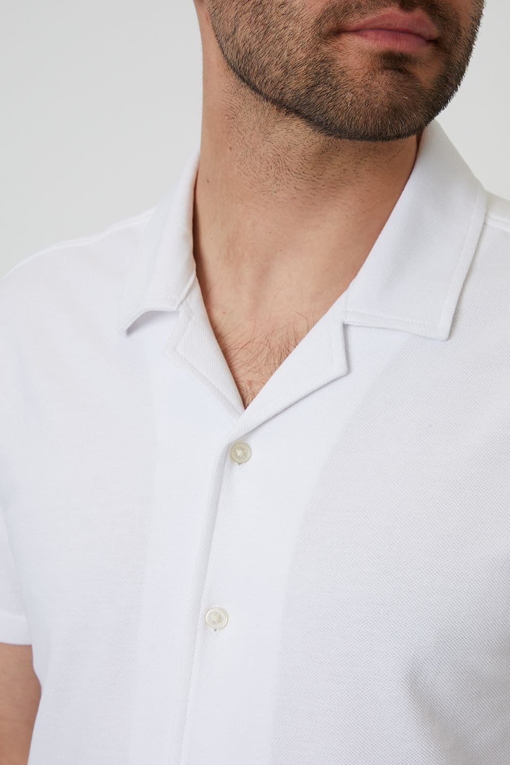 Threadbare Threadbare Men's Cotton Pique Revere Collar Short Sleeve Shirt in White - 4