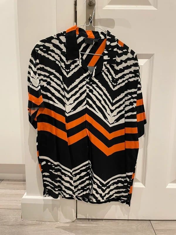 ASOS ASOS size M patterned shirt