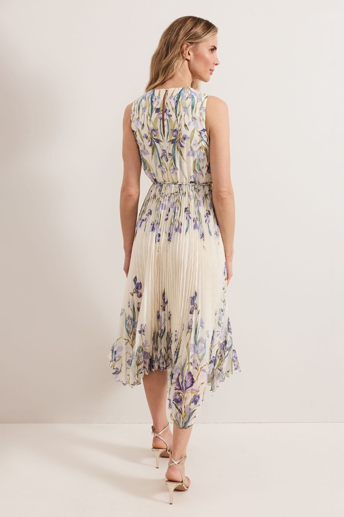 Phase Eight Phase Eight Women's Georgiana Pleated Midi Dress Dress in Cream - 4