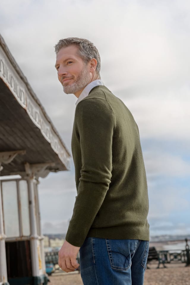 WoolOvers WoolOvers Men's Cashmere & Merino V Neck Cardigan in Dark Green - 3