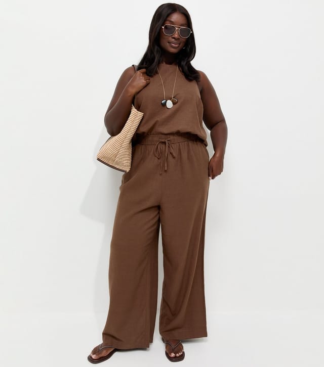 New Look Women's Plus Size Dark Brown Linen Blend Wide Leg Trousers Curves New Look - 2