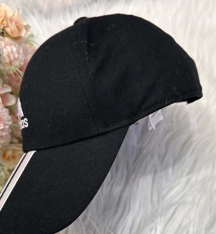 adidas Black /White adidas cap