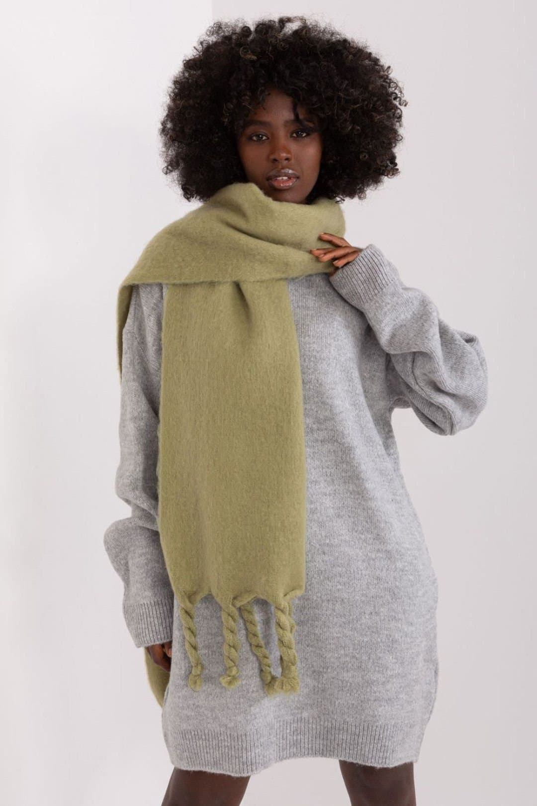 Love Lace Love Lace Green Polyester Scarf with Tassel Fringe