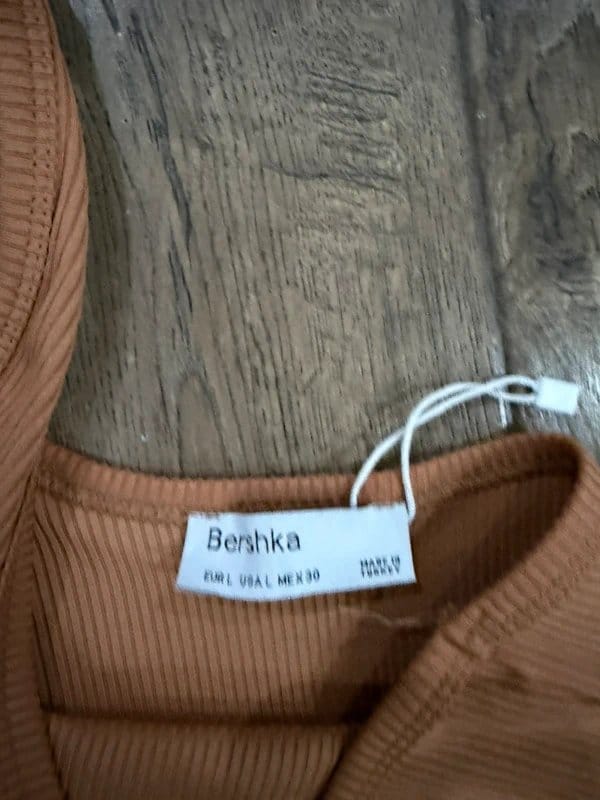 apricot