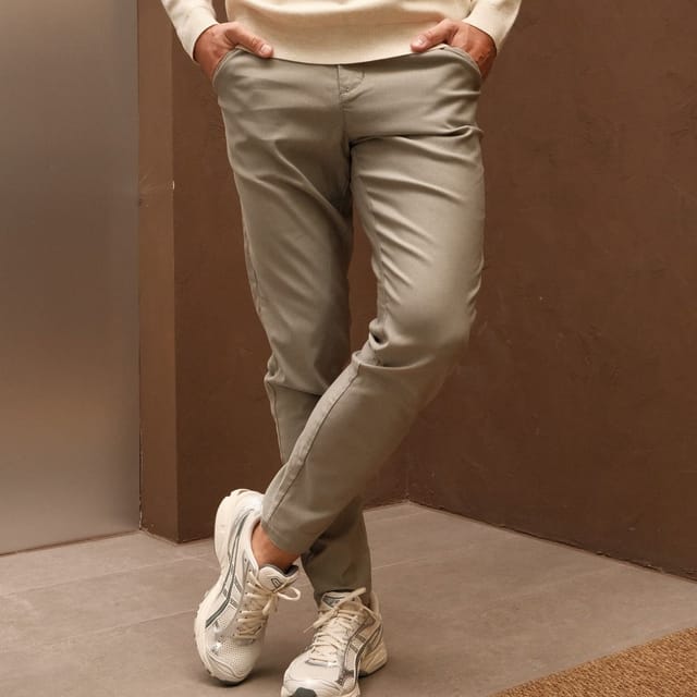 Walker & Hunt Walker & Hunt Men's Smart Pant in Green - 3
