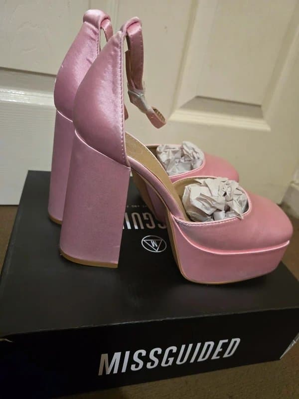 Missguided BNWT Missguided Extreme Platform Satin Heels in Pink