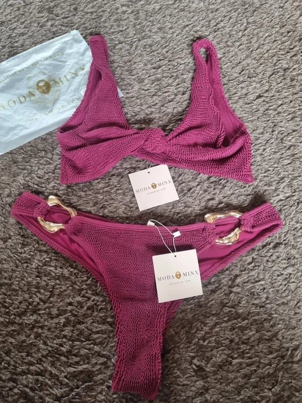Moda Minx Moda Minx merlot knot front top with iconic isle bottoms mixed size XL/XXL