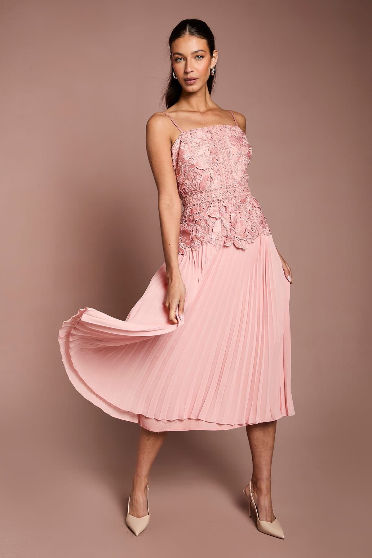 Coast Coast Women's Satin Lace Pleated Midi Dress in Antique Rose
