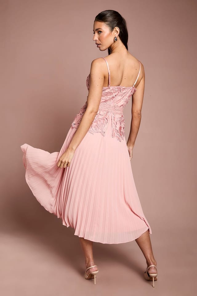 Coast Coast Women's Satin Lace Pleated Midi Dress in Antique Rose - 3