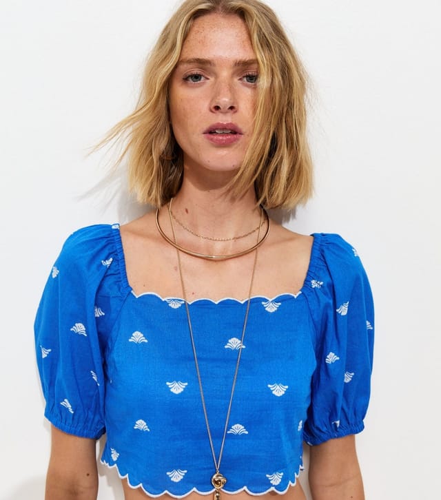New Look Women's Bright Blue Flower Print Scalloped Edge Crop Top New Look - 3