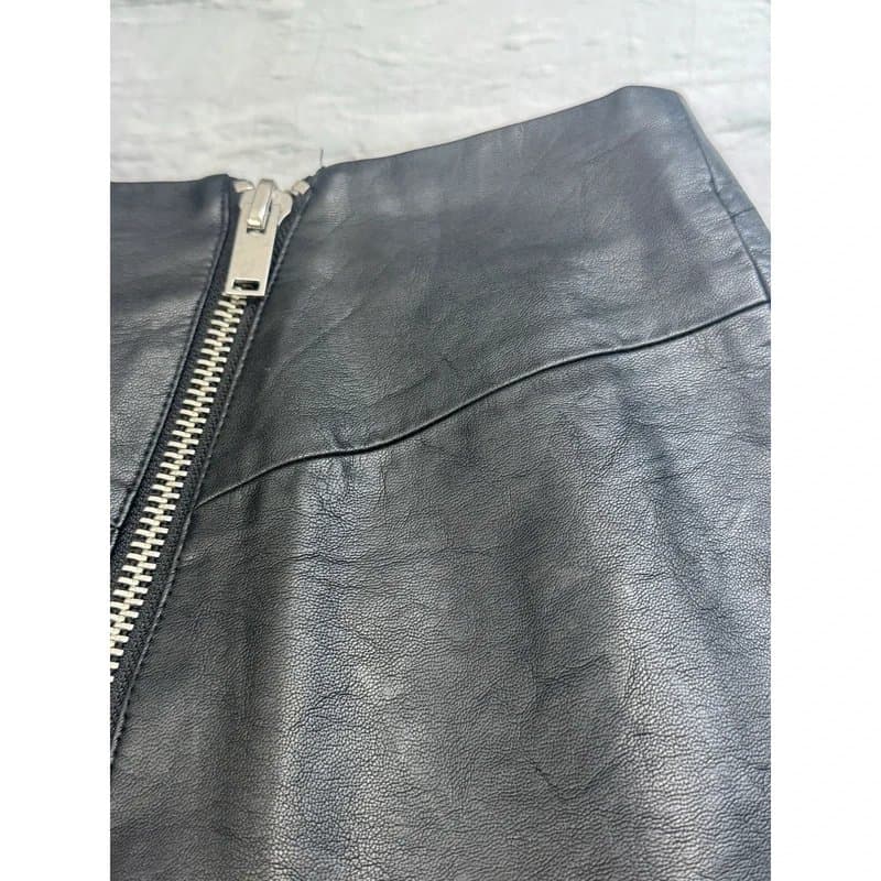 New Look New Look Short Black Skirt Size 8 Faux Leather Asymmetric Zip Front Whimsigoth