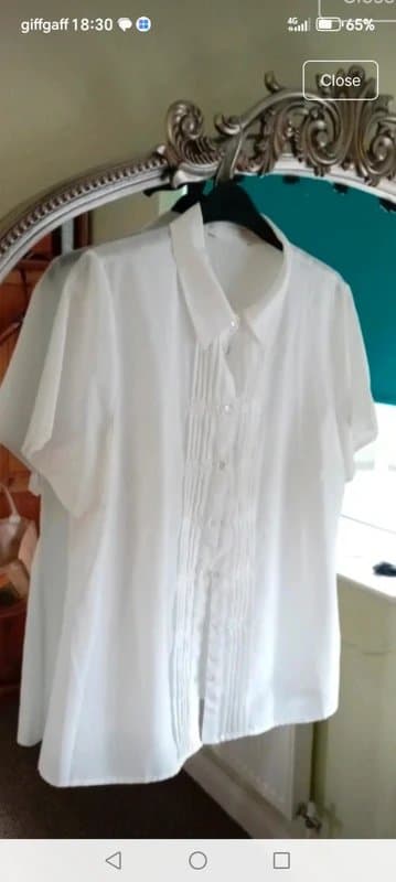 Vintage Dressing Ladies size 16 white blouse texture trim button up Shortsleeve