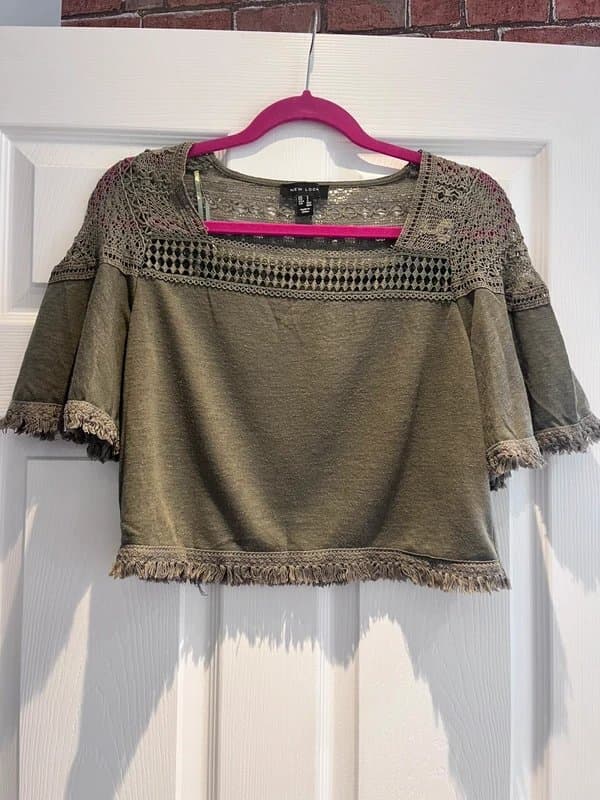 New Look Khaki crochet crop top