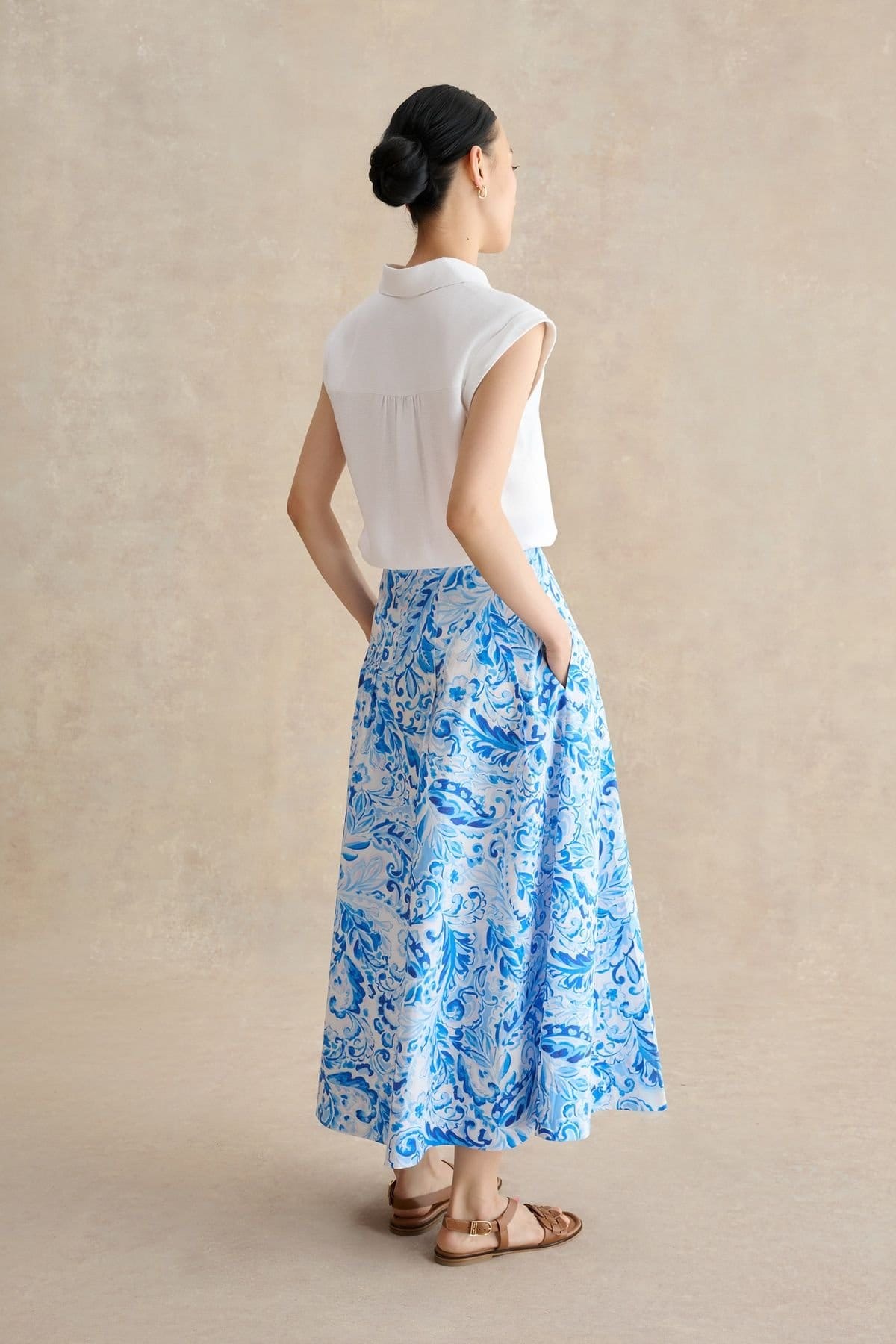 Hobbs London Hobbs London Women's Antonella Paisley Print Midi Skirt in Bright Blue - 4