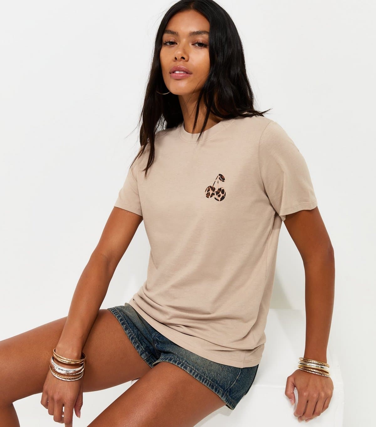New Look Women's Mink Cotton Leopard Cherry Print Relaxed Fit T-Shirt New Look