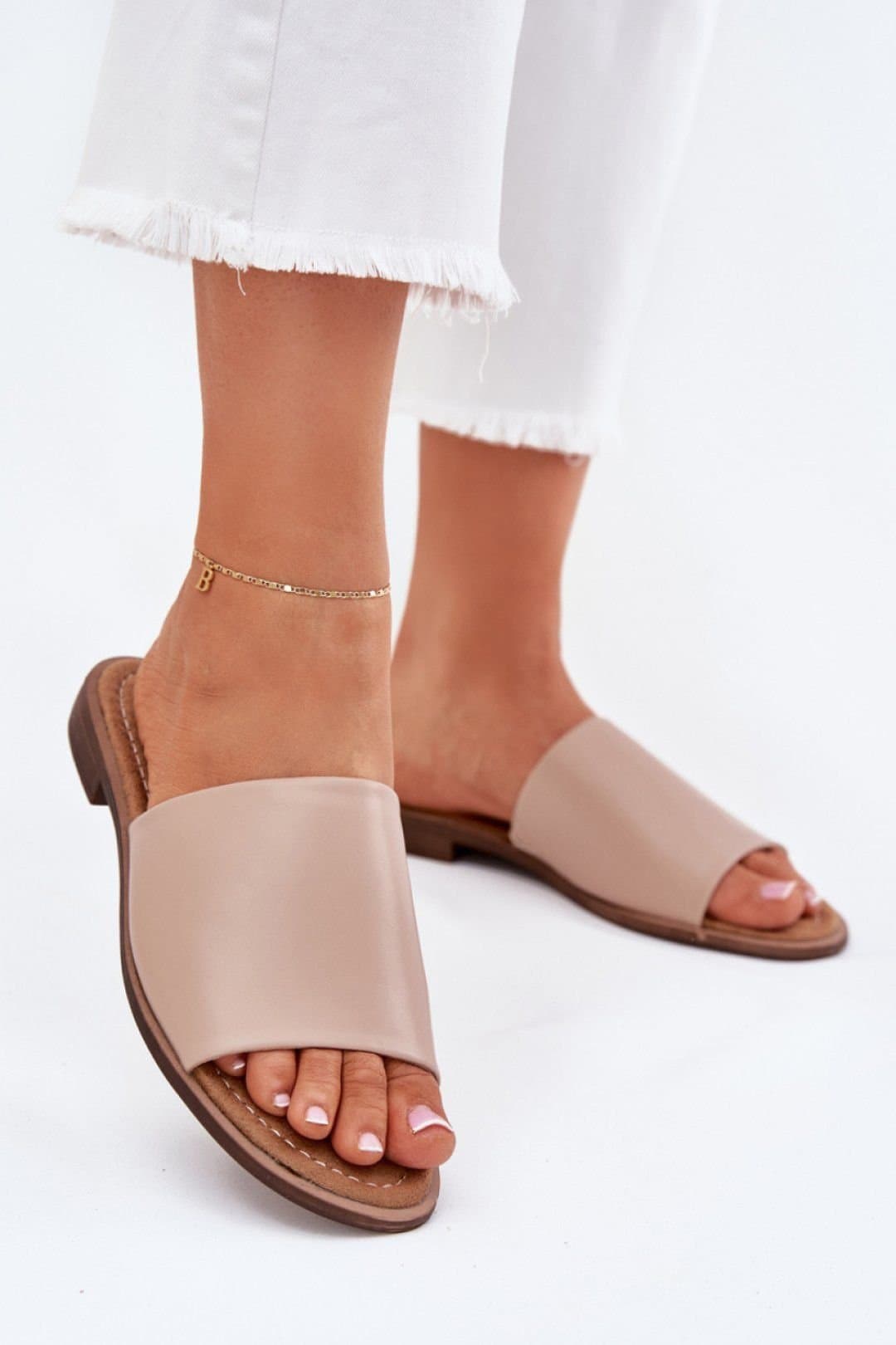 Love Lace Love Lace Women's Classic Open Toe Flat Heel Sandals with Soft Suede Insole in Beige
