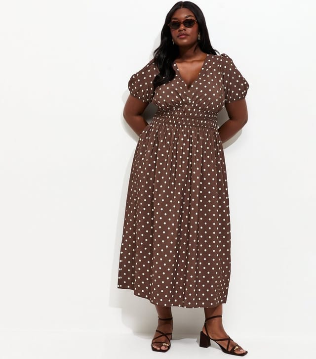 New Look Women's Plus Size Brown Spot Print Ruched Waist V-Neck Midi Dress Curves New Look - 3