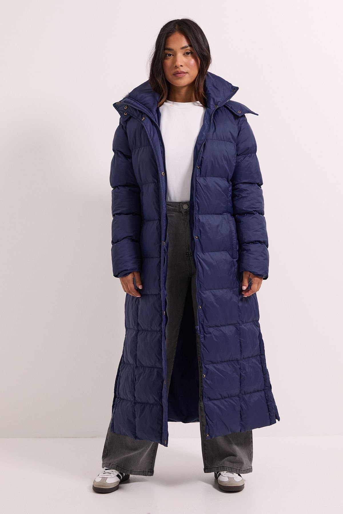 Dorothy Perkins Dorothy Perkins Women's Petite Fur Trim Padded Puffer Coat in Navy