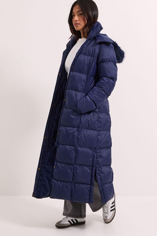 Dorothy Perkins Dorothy Perkins Women's Petite Fur Trim Padded Puffer Coat in Navy - 3
