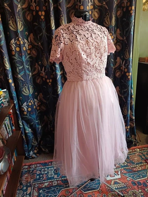 chi chi london Dusky pink lace wedding bridesmaid party dress size 12-14 new with tags