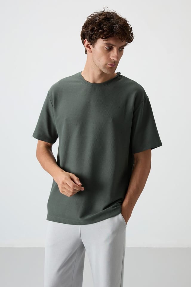 Tommy Life Tommy Life Men's Oversized Crew Neck T-Shirt in Dark Green - 2