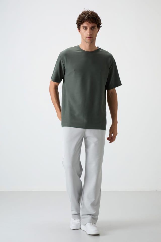 Tommy Life Tommy Life Men's Oversized Crew Neck T-Shirt in Dark Green - 3