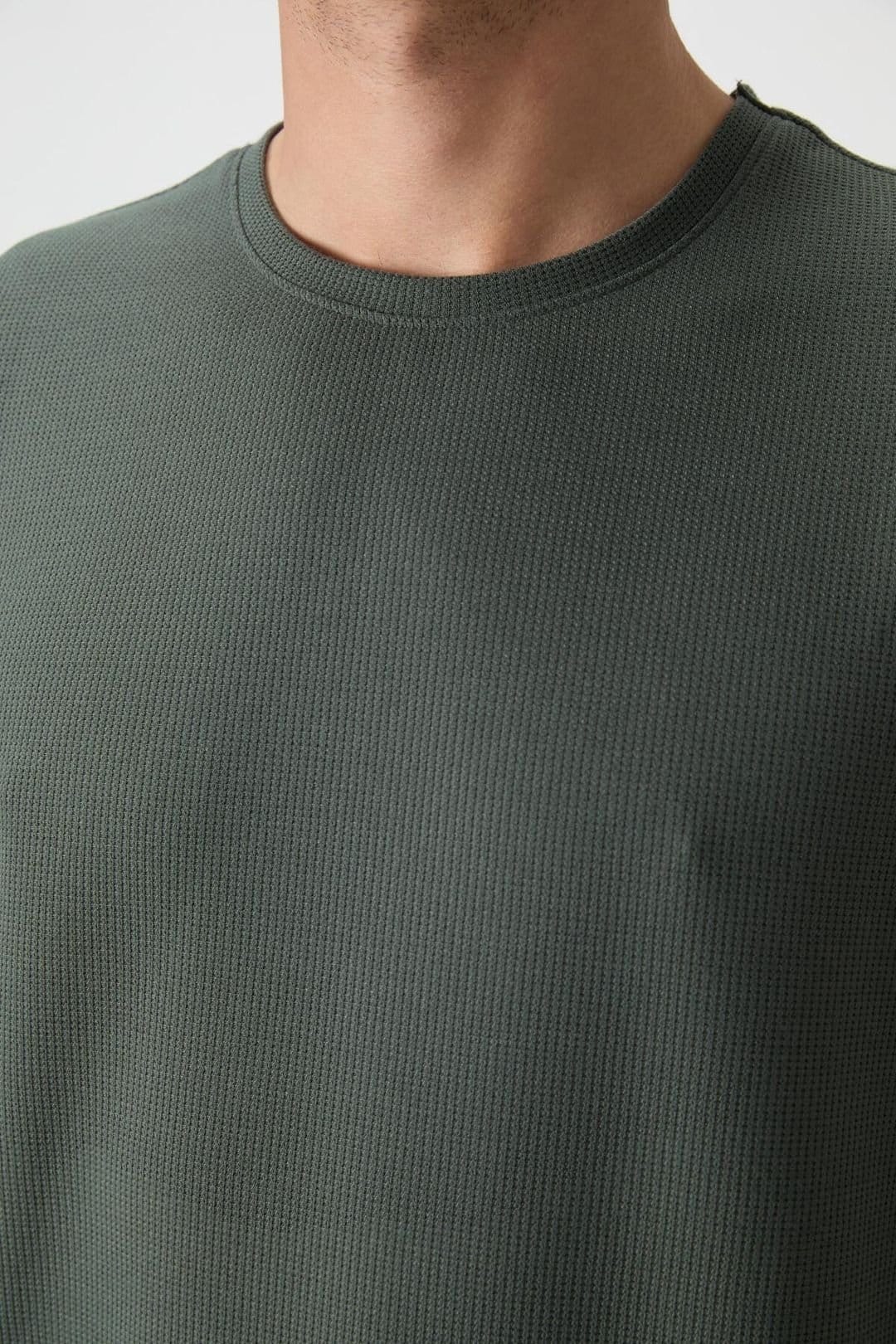 Tommy Life Tommy Life Men's Oversized Crew Neck T-Shirt in Dark Green - 4